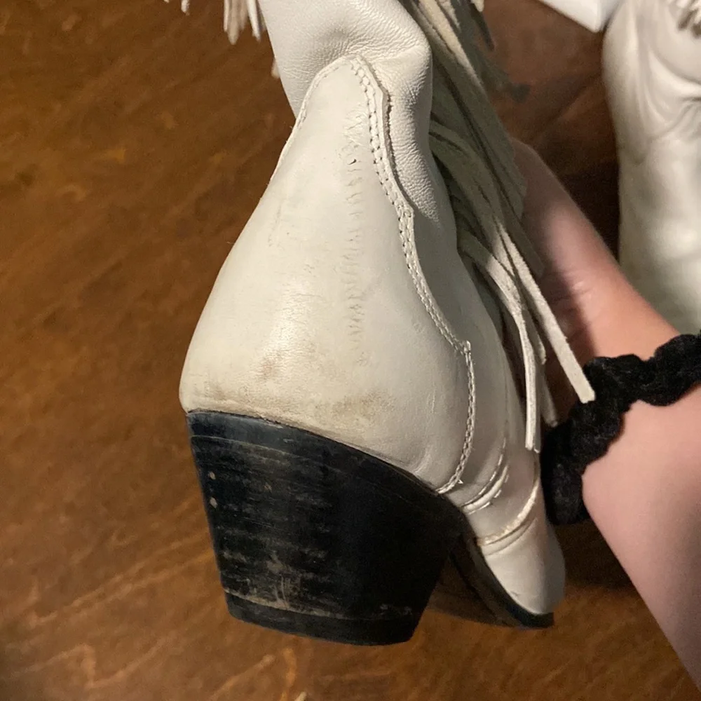 Front - Picture 4 of 4